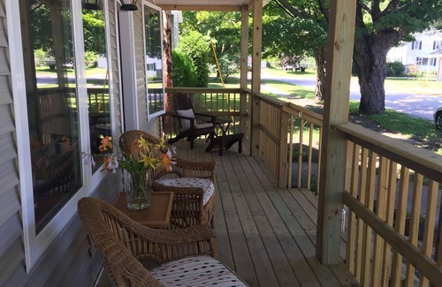 Elberta House | Big Porch Apt Overlooking Beautiful Betsie Bay. Near magnificent Lake overlook