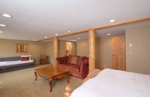 Gallatin Gateway House | Big Sky, Montana Luxury Riverfront Home