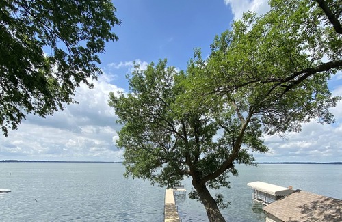 Spirit Lake House | Big Spirit - Lake Front Getaway