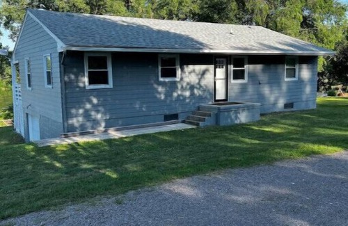 Big Stone City Cabin | Big Stone Lake, SD-Bayview area Lake Cabin
