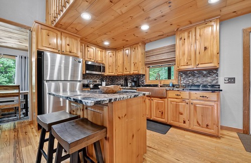 Morganton Cabin | Bigfoot's Solitude | Game Room | Outdoor Firepit | Grill