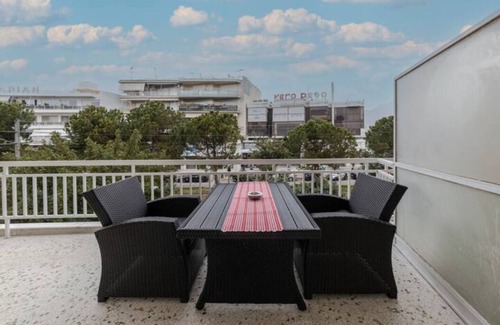 Glyfada Apartment | Bijou apartment in Glyfada center