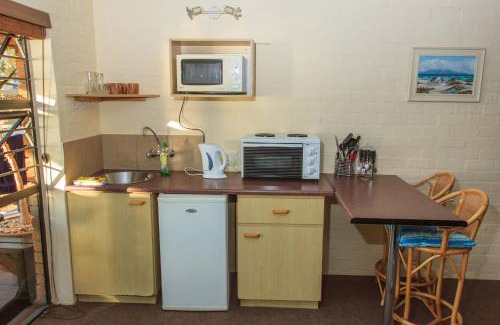 Gordons Bay Central House | Bikini Beach Villas
