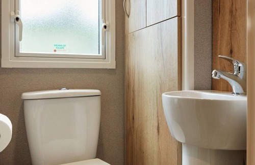 Great Billing House | Billing Aquadrome Holiday Park Silver 3 Bed Caravan CL12A