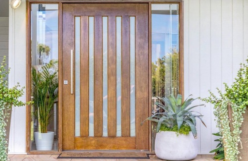 Killcare Heights House | Binalong House by HolidayCo.