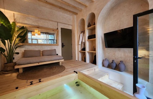Achrafieh Apartment | Biophilia Bali Escape
