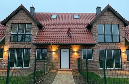 Vollerwiek Apartment | Bird migration, holiday apartment in "De Feerjenhusen" on the Haubarg of Vollerwiek