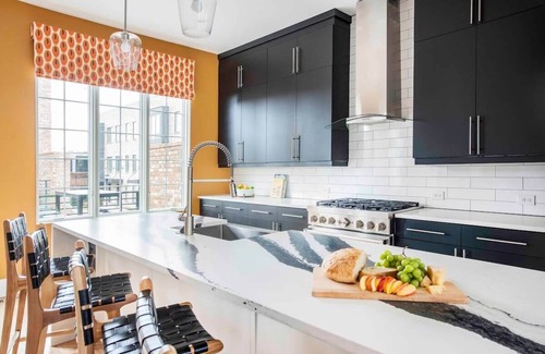 Castleberry Hill House | Bird's Eye View by Minty Living