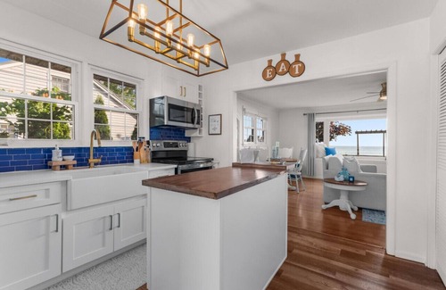 Leamington Apartment | Birds Eye View on Erie w/Hot Tub