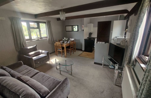 Colchester Apartment | Birds Farm