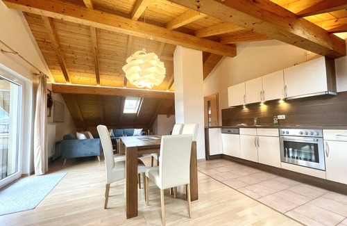Schwangau Apartment | Birkeneck 1 (DG), castle view dream holiday apartment