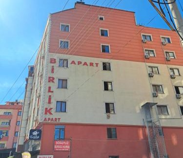 Akcaabat Apartment | Birlik Apart Hotel