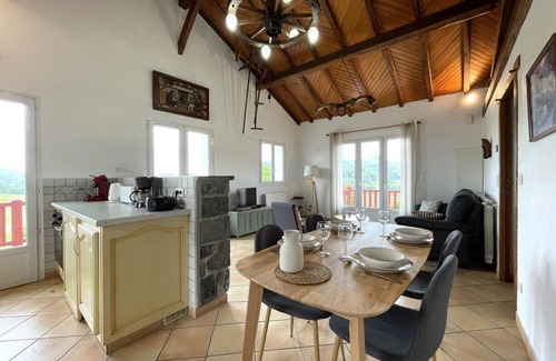 Helette House | Bixta Eder - Helette