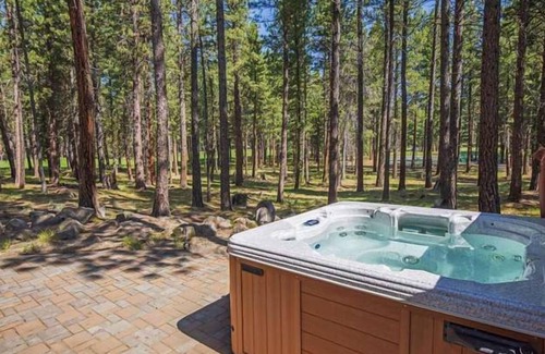 Black Butte Ranch House | Black Butte Ranch Glaze Meadow 223