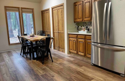 Black Butte Ranch House | Black Butte Ranch "Trip House" On the Golf Course