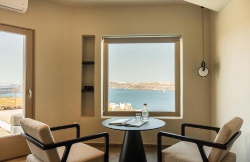 Akrotiri Bed & Breakfast | Black Diamond Suites