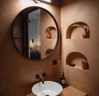 Angulugaha Apartment | Black Honey