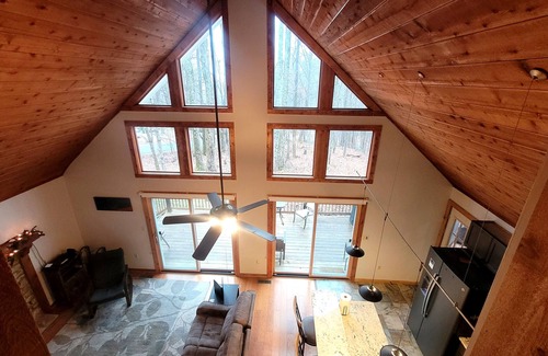 Old Fort House | Black Mountain & Asheville Relaxation! Waterfalls, Lakes, Hiking, Biking Trail!n