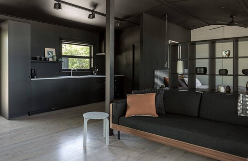 Hyams Beach House | Black Shack on Hyams Beach