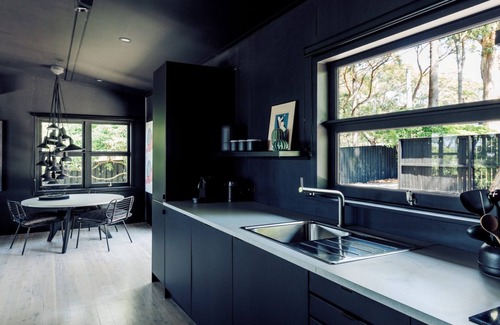 Hyams Beach House | Black Shack on Hyams Beach