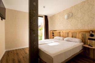 El Arenal Hostel | Black Swan Hostel Sevilla