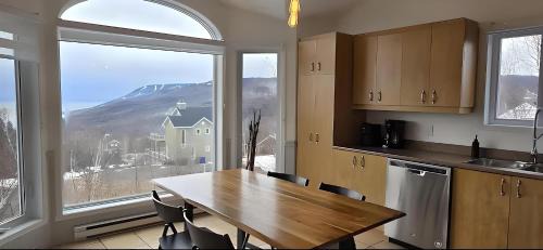 Petite-Riviere-Saint-Francois House | Bleuzen appartement du haut