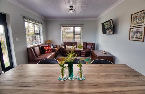 De Nova Apartment | Blessed at Bay Spekboom self catering cottage