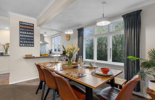 Blenheim House | Bliss on Barratt - Blenheim Holiday Home