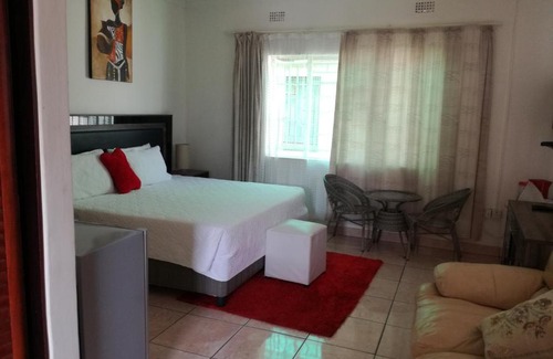 Francistown House | Block-10 Guest House