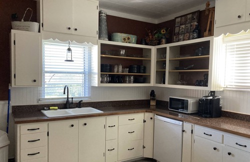 Columbia Falls Cottage | Blocks from downtown and has that country feel. Nestle in Columbia Falls comfort