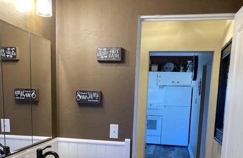 Columbia Falls Cottage | Blocks from downtown and has that country feel. Nestle in Columbia Falls comfort