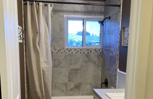 Columbia Falls Cottage | Blocks from downtown and has that country feel. Nestle in Columbia Falls comfort