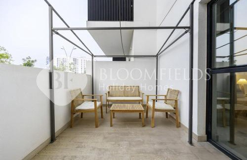 Madinat Zayed Apartment | Bloomfields Comfortable 1Br In Water Edge