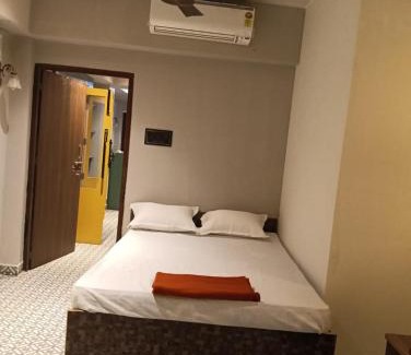 Sualkuchi House | Blooming Rooms