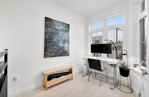 Bloomingdale House | Bloomingdale Townhouse | Rooftop and EV Parking