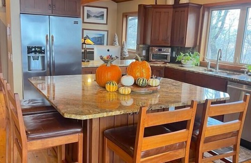 Apple Ridge House | Blowing Rock Timber Frame Long Range Views*Pets