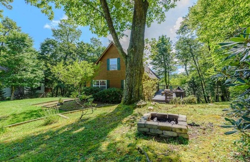 Blowing Rock Cabin | BlowingRock * Sleeps10 * Gameroom * Tweetsie * AppState * Slopes