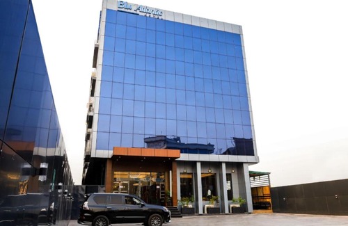 Lekki Phase 1 Hotel | Blu Atlantic Hotel Lekki