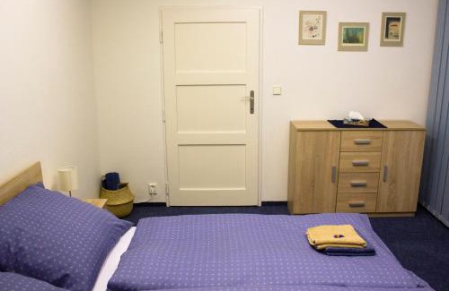 Prague 4 Apartment | Blue apartment in beautiful English style garden with atmosphere