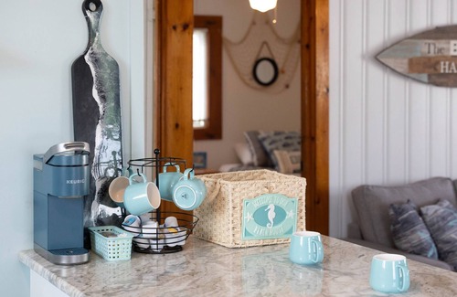 Hampton Cottage | Blue Chill Cottage: Charming New England Home Just Steps from the Shore with Breathtaking Views!