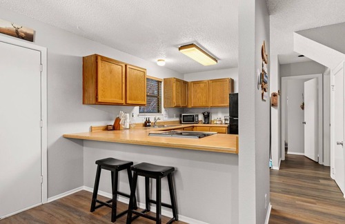Canyon Lake Cottage | Blue Door Cottage Family Game Room - Family Friendly!