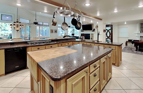 Ruidoso House | Blue Duck Lodge | Pet-Friendly, Fun Amenities