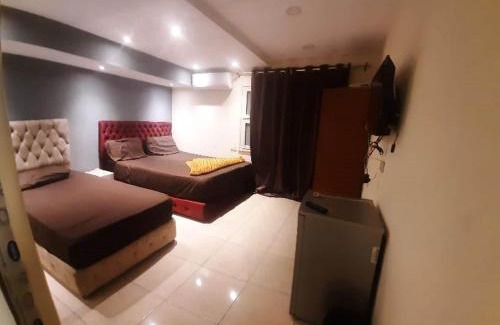 Al Duqqi Hotel | Blue Eyes Hotel