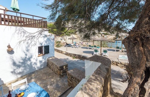 Cala San Vicente Ski Chalet | Blue fisherman house 3 By home villas 360