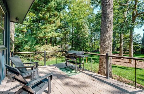 South Bend House | Blue & Gold Haven - 3B 2BA House Close to ND Stadium