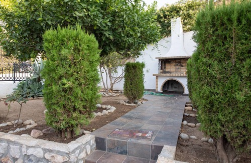 Leros House | Blue Heaven. Enjoy Sun and Magnificent View in a Peaceful Garden.