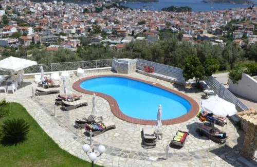 Skiathos Town Apartment | Blue Horizon Studios