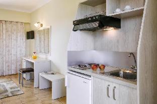 Skiathos Town Apartment | Blue Horizon Studios