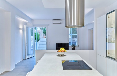 Naousa House | Blue Mare Villas