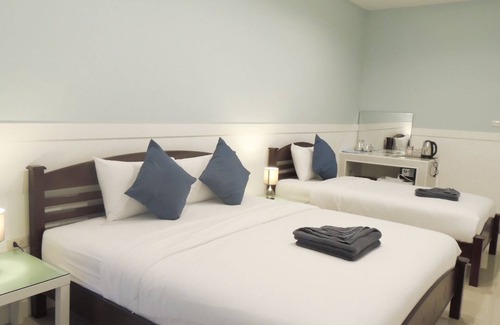 Rayong Hotel | Blue Moon Samet